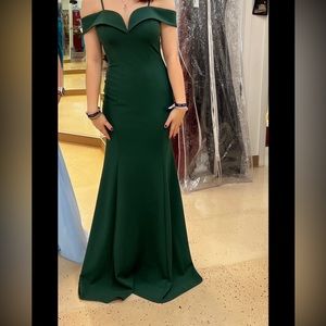 Brand new prom dress size 6